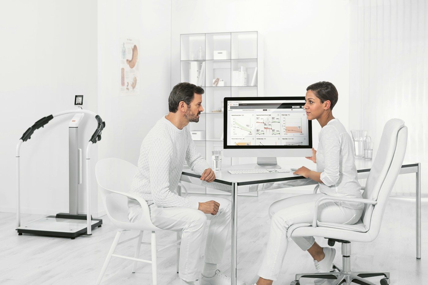 Consultation room with 3D scan review
